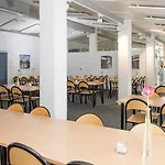 Danhostel Hostal *