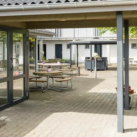Danhostel *